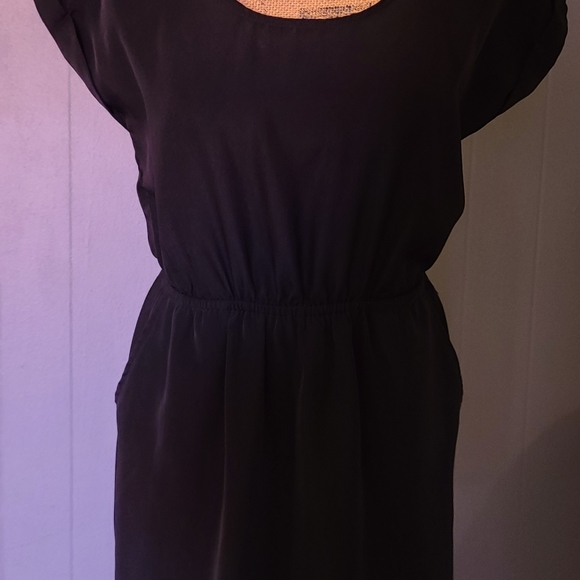 Candies Black Dress size Small has pockets very cute dress. Gently used. - Picture 4 of 8